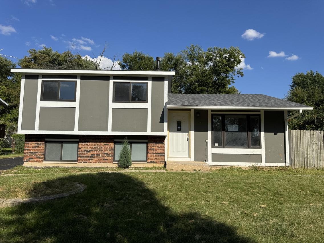 118 Springleaf Dr., Bolingbrook, IL 60440