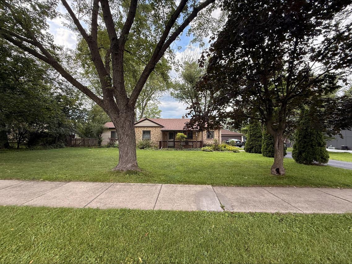 1018 W Plainfield Rd., Countryside, IL 60525