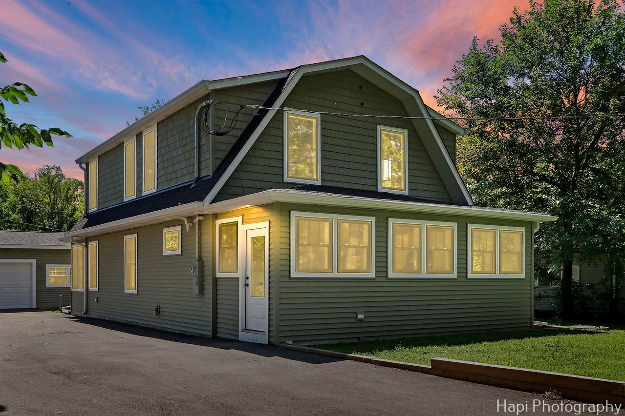 37925 N Lake Vista Ter., Spring Grove, IL 60081