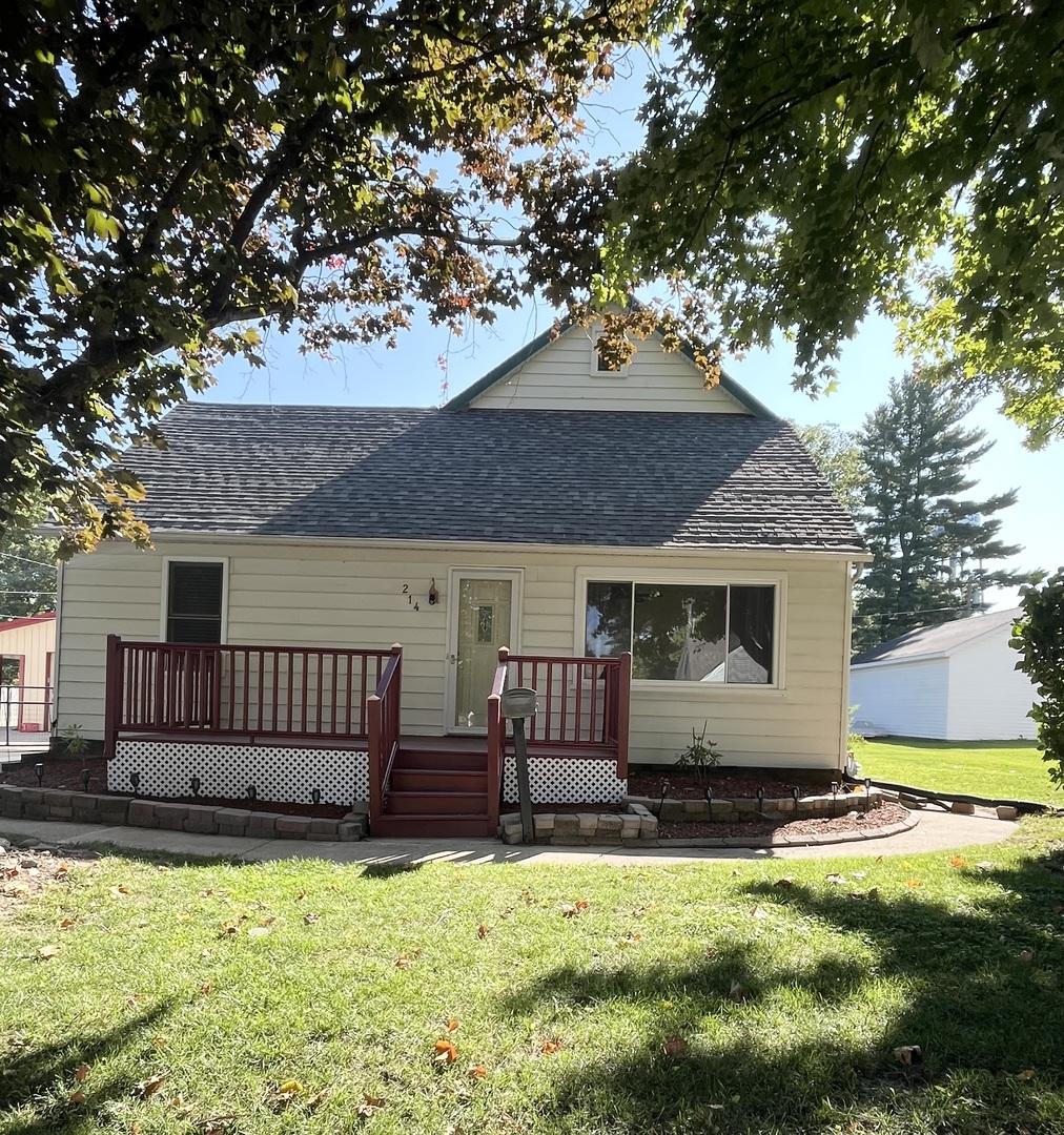 214 Stiles Ave., Genoa, IL 60135