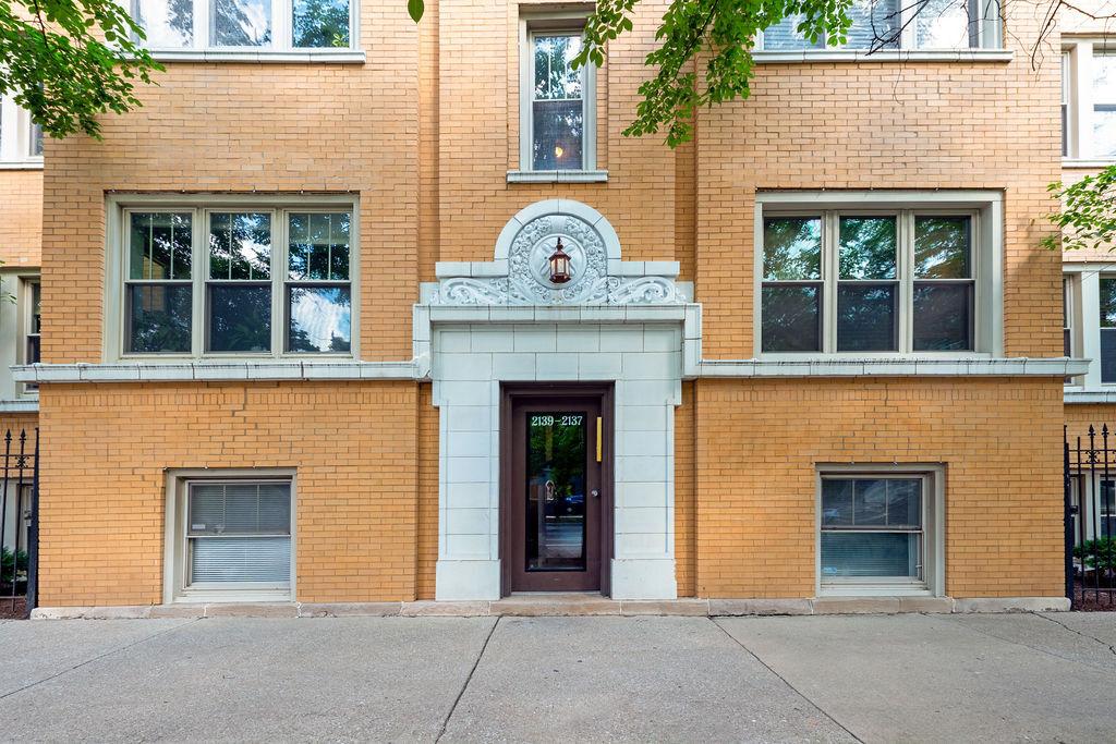 2137 N Kedzie Blvd. #G, Chicago, IL 60647