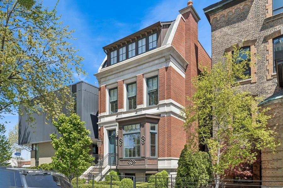 1855 N Hermitage Ave., Chicago, IL 60622