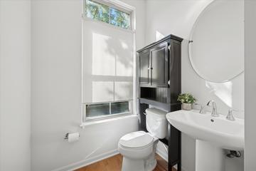 717 Summit Ln., Vernon Hills, IL 60061