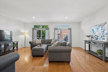 717 Summit Ln., Vernon Hills, IL 60061