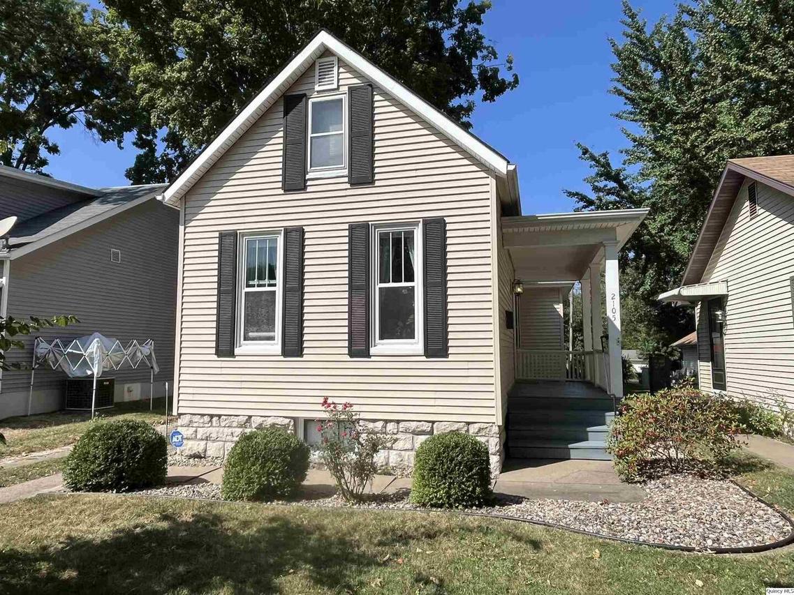 2105 Jefferson St., Quincy, IL 62301