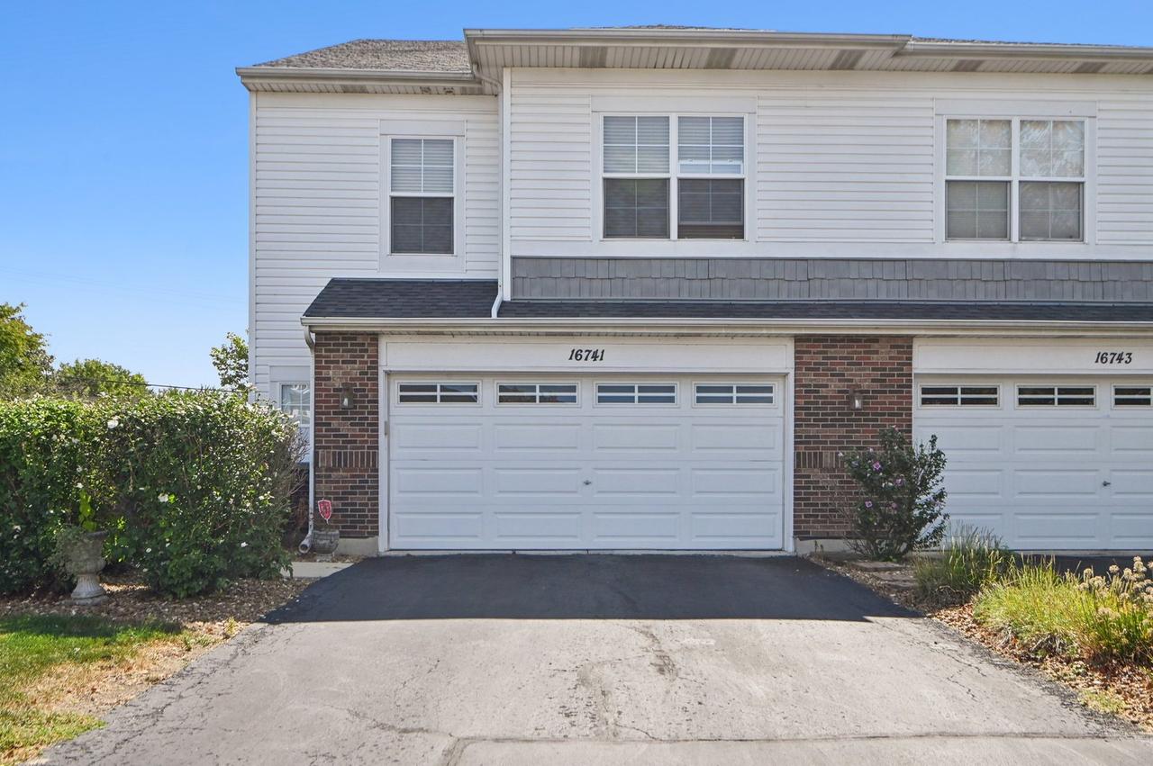 16741 Hazelwood Dr., Plainfield, IL 60586