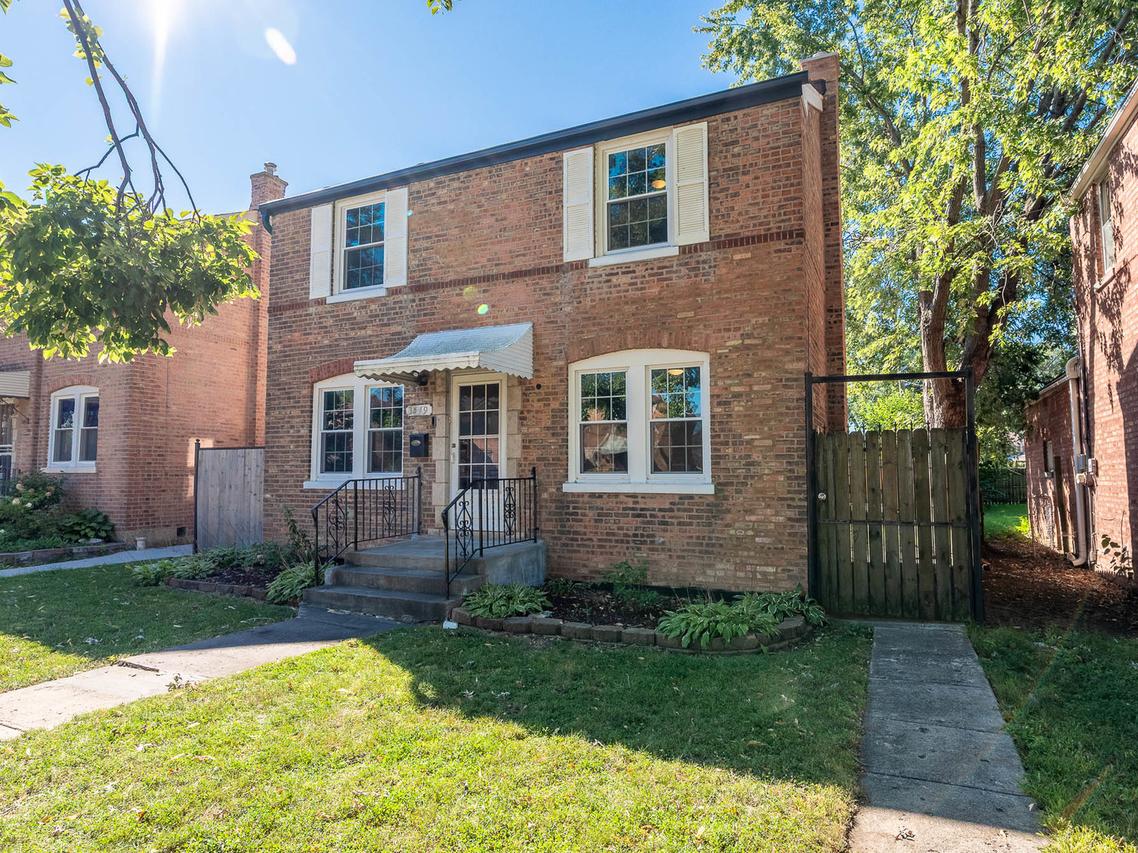 3549 W 84th St., Chicago, IL 60652