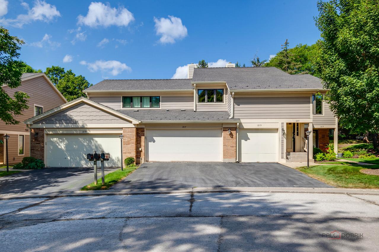 1217 Gulfstream Pkwy., Libertyville, IL 60048