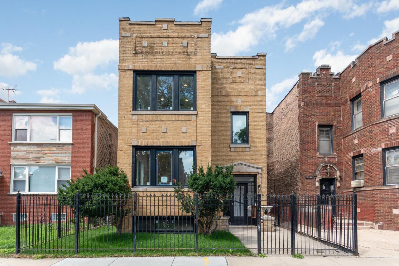 6336 S Eberhart Ave., Chicago, IL 60637