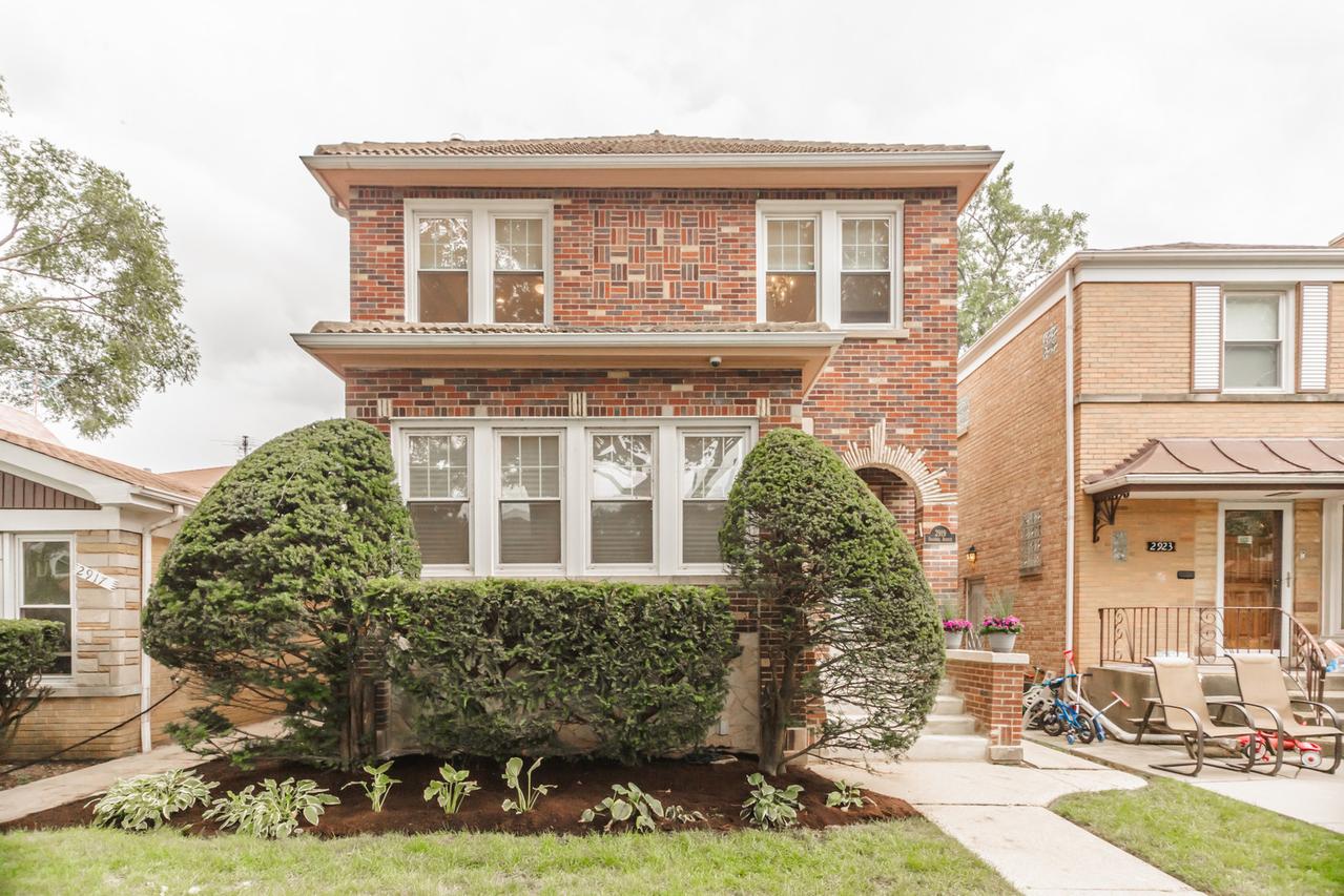 2919 W Sherwin Ave., Chicago, IL 60645