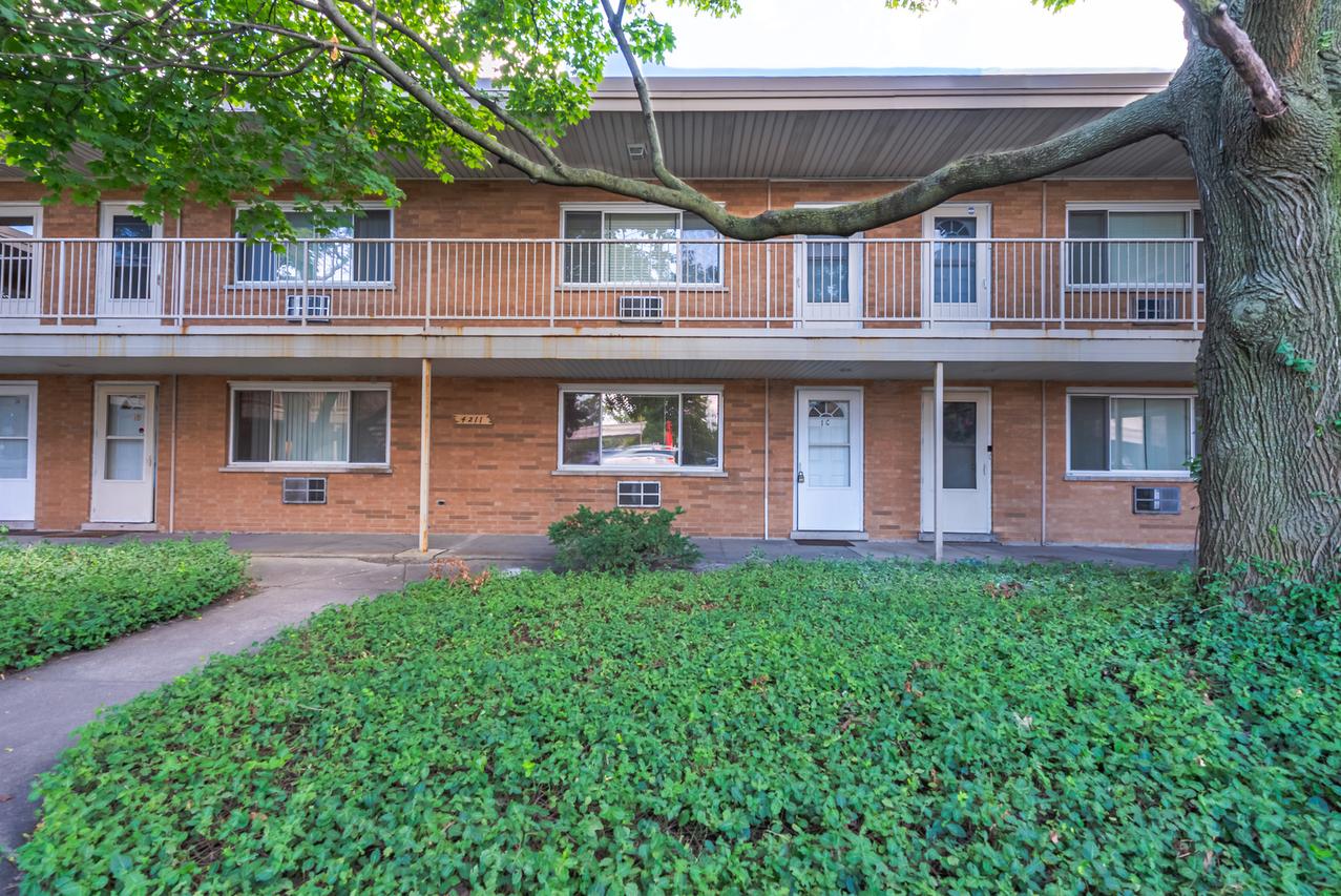 4211 W 95th St. #1C, Oak Lawn, IL 60453