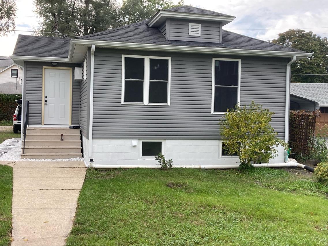 1113 N Broadway St., Joliet, IL 60435