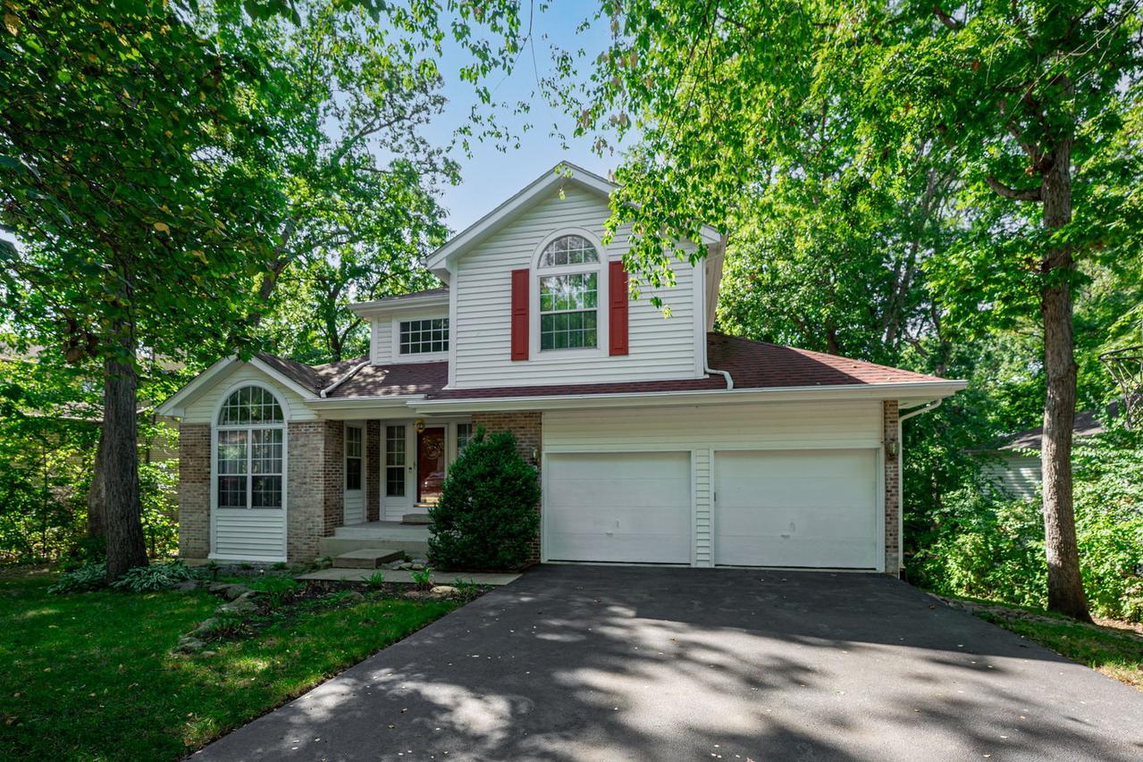 1108 Oak Ridge Dr., Streamwood, IL 60107