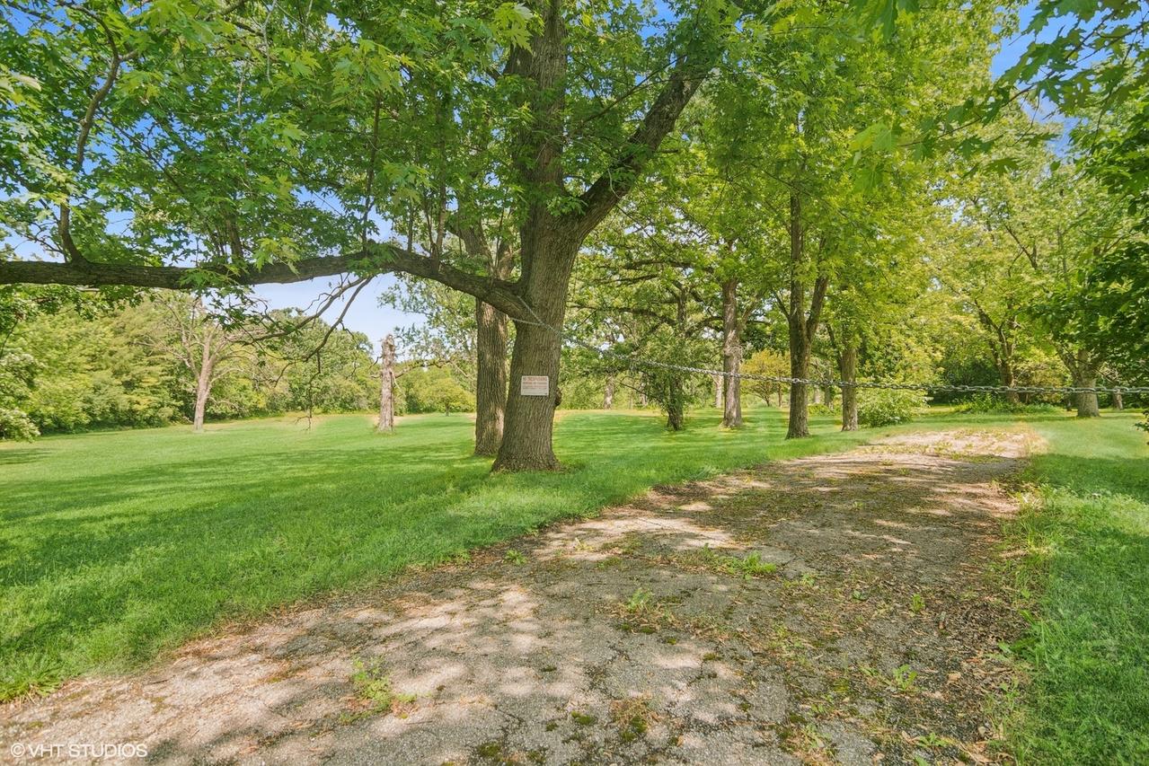 23347 N Indian Creek Rd., Prairie View, IL 60069