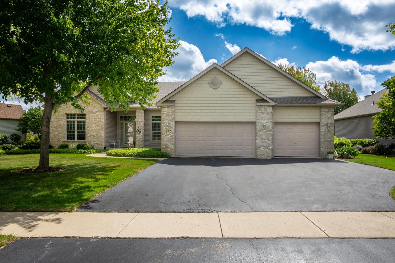 870 Woodland Dr., Antioch, IL 60002