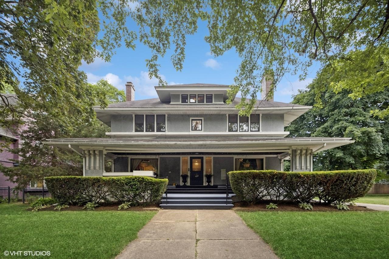 710 W Downer Pl., Aurora, IL 60506