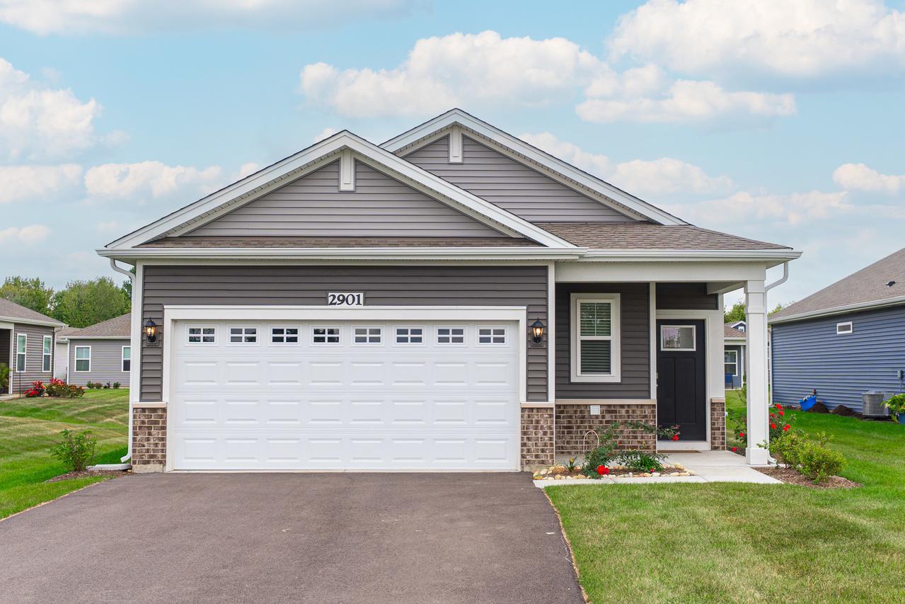 2901 Harnish Dr., Algonquin, IL 60102