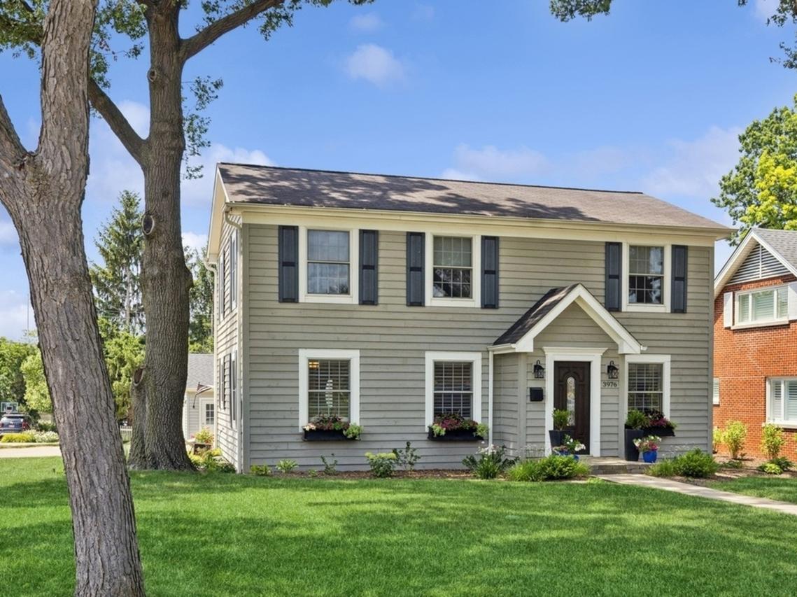 3976 Western Ave., Western Springs, IL 60558