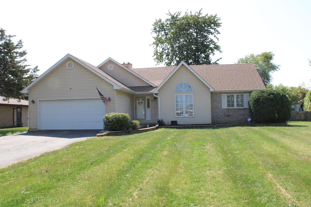 206 1/2 Redbud Dr., Joliet, IL 60433