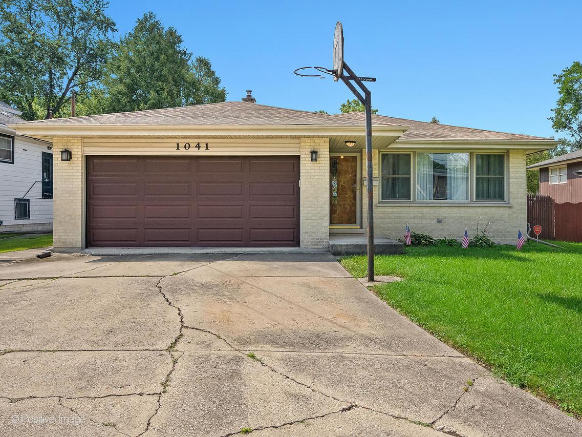1041 E Division St., Lombard, IL 60148