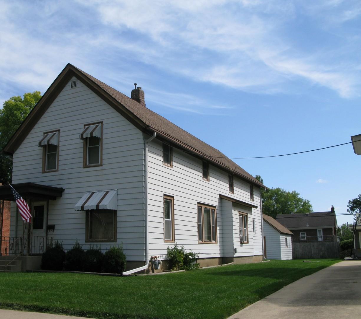 719 Oak Ave., Aurora, IL 60506