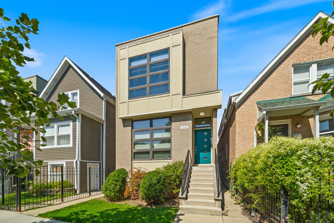 3566 W Palmer St., Chicago, IL 60647