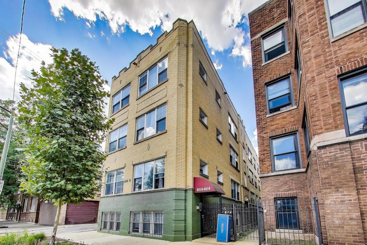 2016 N Spaulding Ave. #2W, Chicago, IL 60647