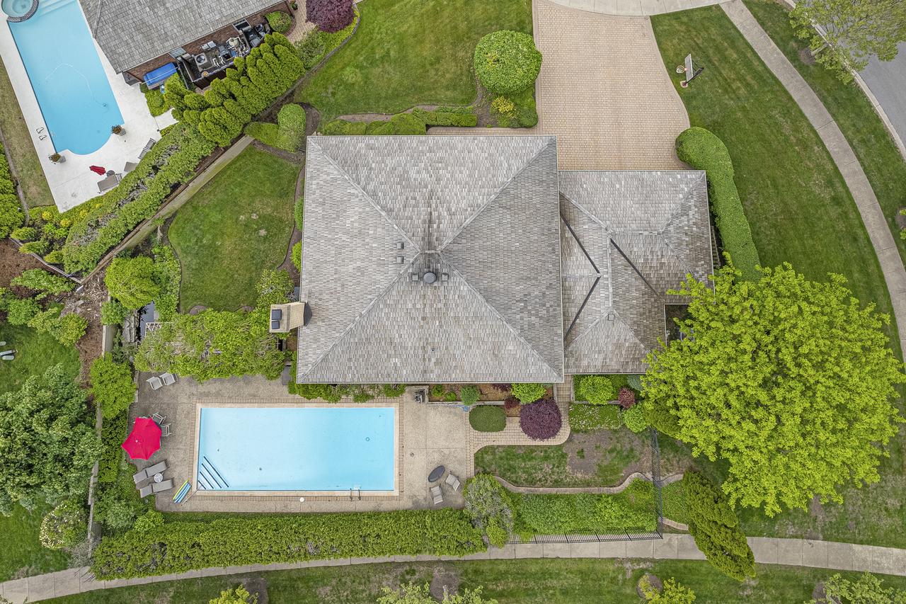 2308 Indian Ridge Dr., Glenview, IL 60026