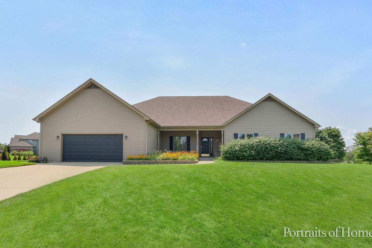 326 Austin Ct., Yorkville, IL 60560