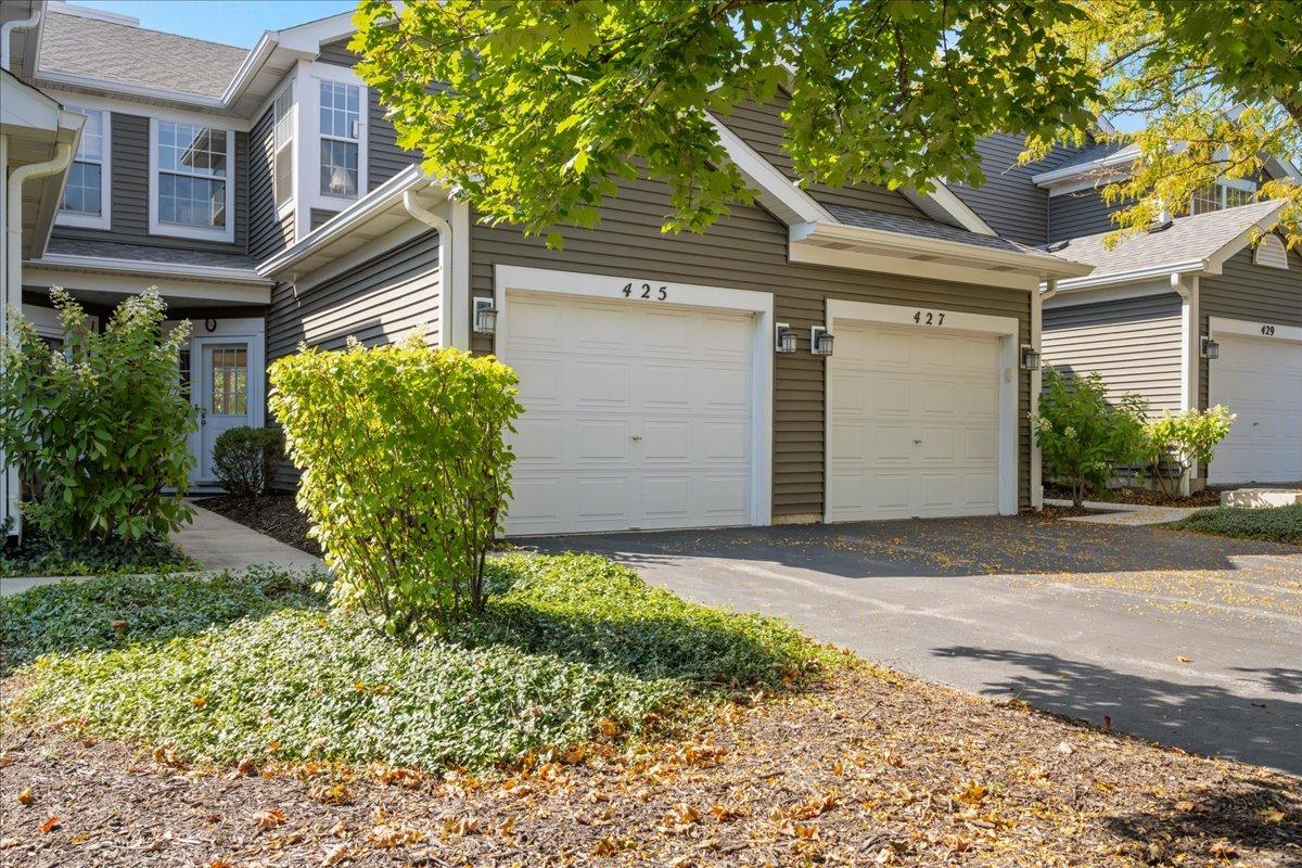 425 Mill St., Batavia, IL 60510