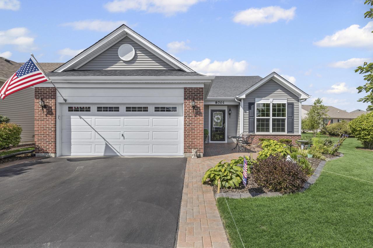 8701 Crowley Ct., Huntley, IL 60142