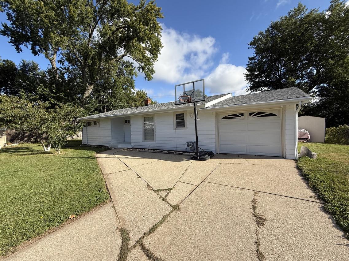 1011 Foster Ct., Rockford, IL 61102