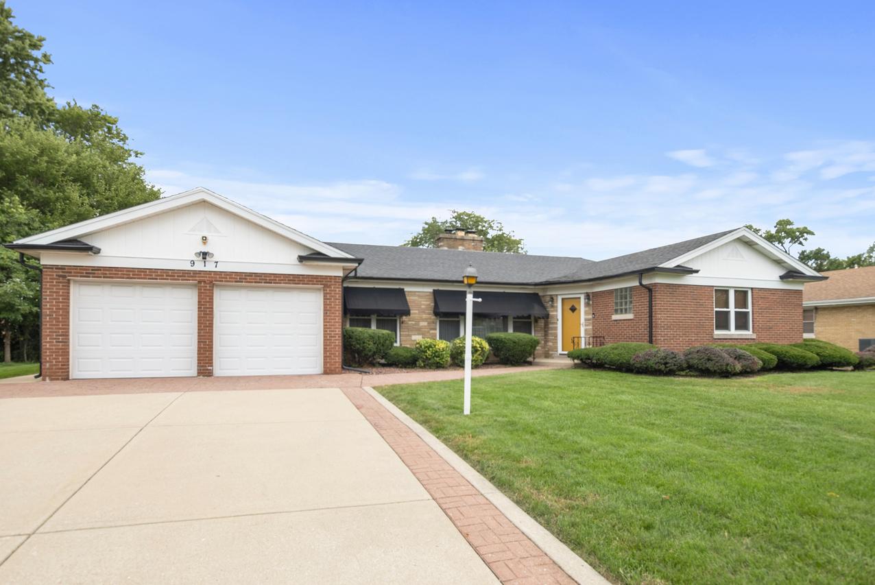 917 N Memorial Dr., Chicago Heights, IL 60411
