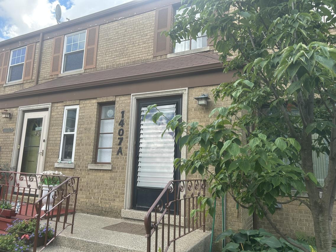 1407 A N Harlem Ave., Oak Park, IL 60302