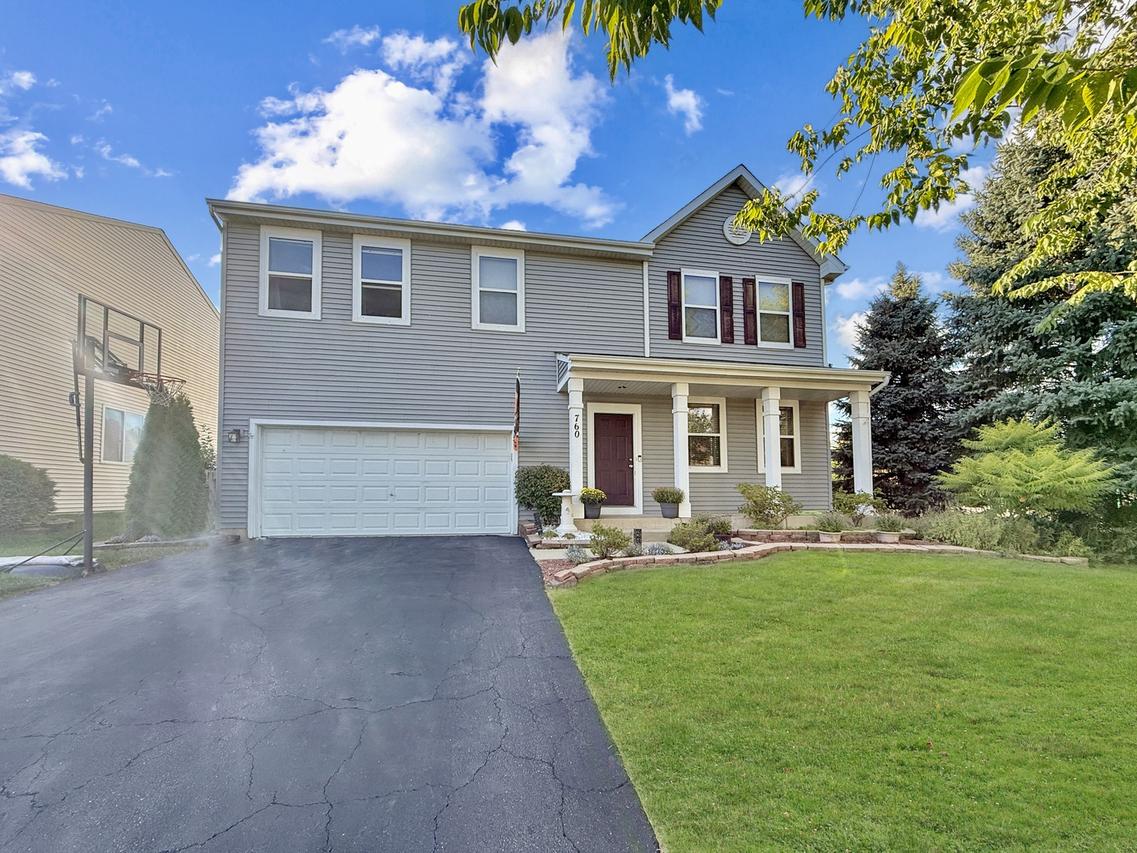 760 Canterbury Ln., Pingree Grove, IL 60140