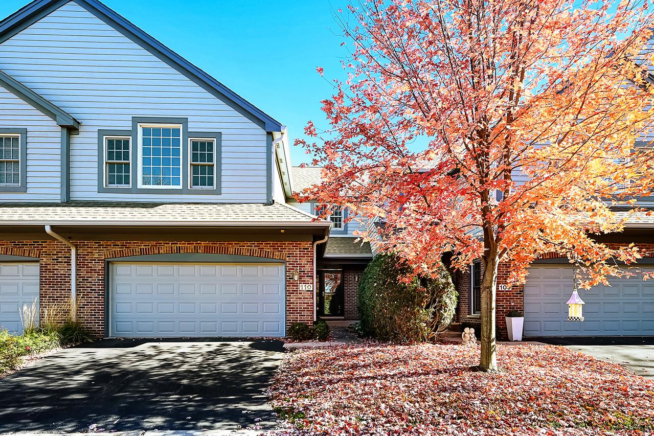 110 Waterside Pl., Burr Ridge, IL 60527