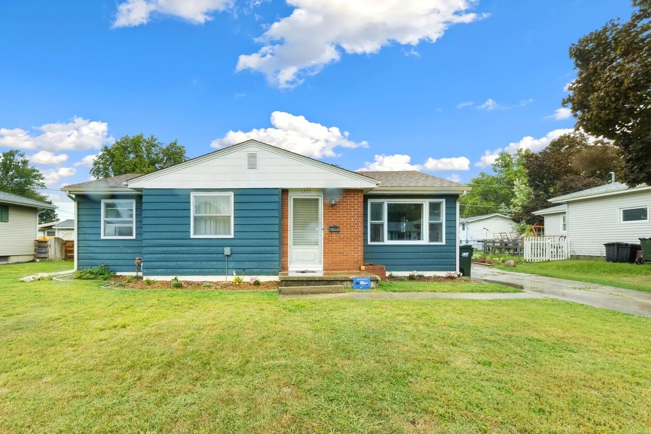 1202 E Lefevre Rd., Sterling, IL 61081