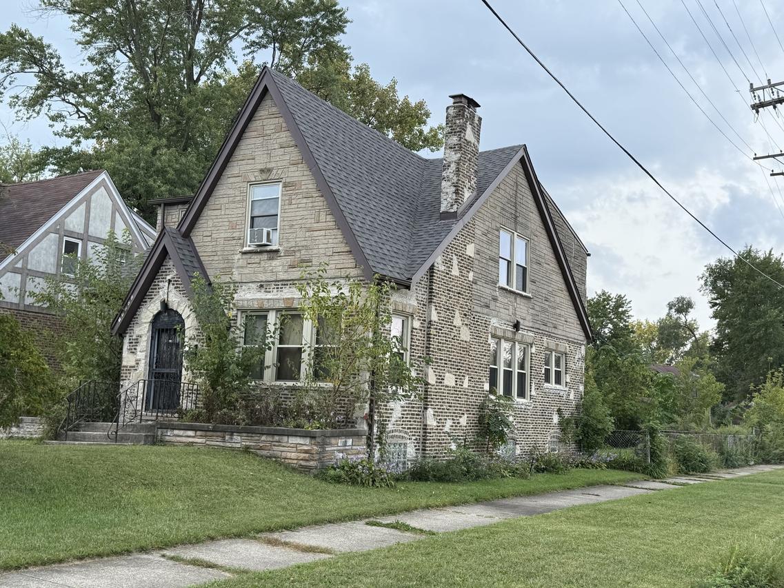 14900 Vine Ave., Harvey, IL 60426