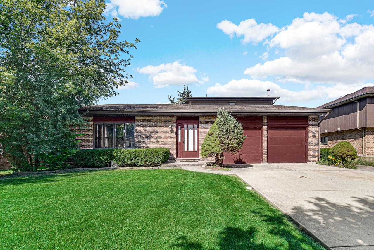 316 Morningside Dr. #A, Bloomingdale, IL 60108
