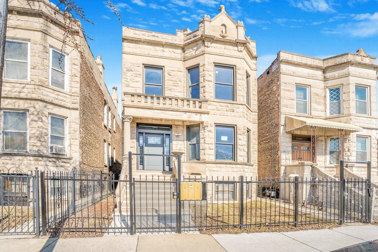 3736 W Cermak Rd., Chicago, IL 60623