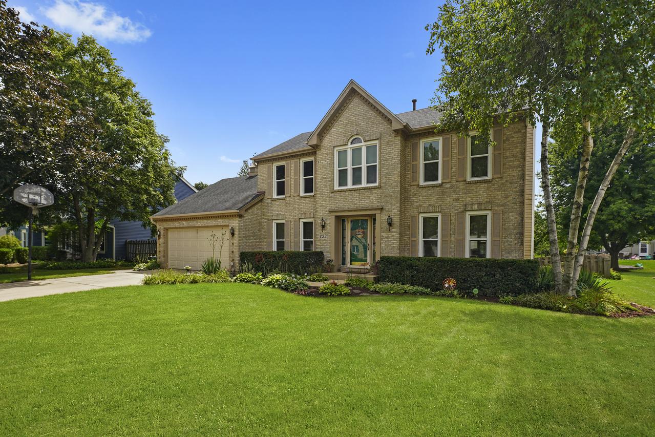 722 Maves Dr., Batavia, IL 60510