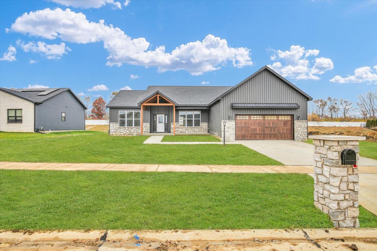 2902 Haydon Dr., Urbana, IL 61802