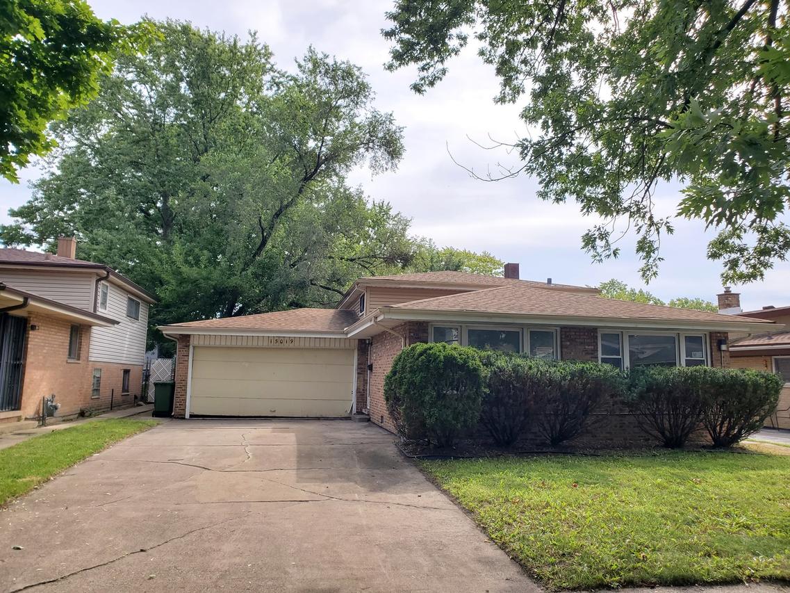 15019 Oak St., Dolton, IL 60419