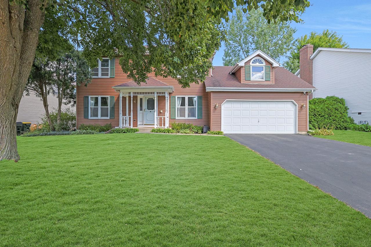 326 Alicia Dr., Cary, IL 60013