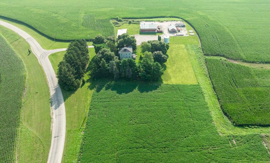 2548 Shabbona Grove Rd., Shabbona, IL 60550