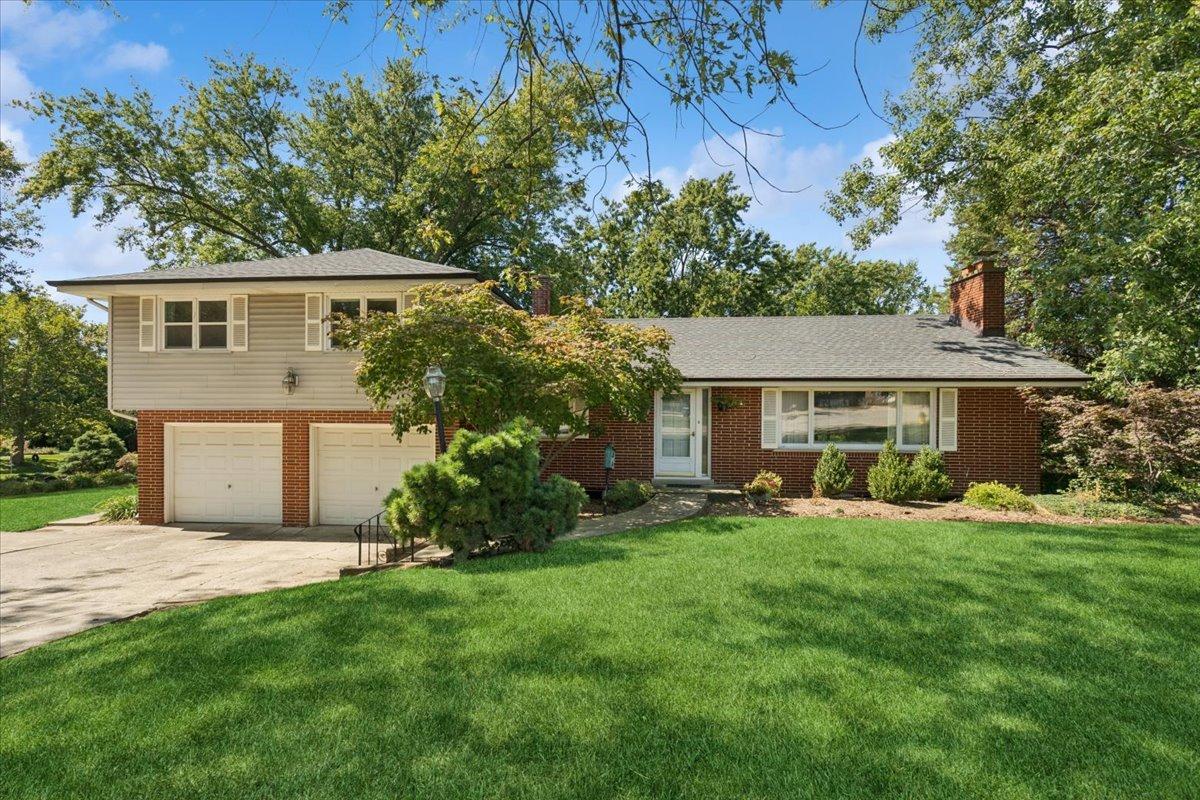 3918 Belle Aire Ln., Downers Grove, IL 60515