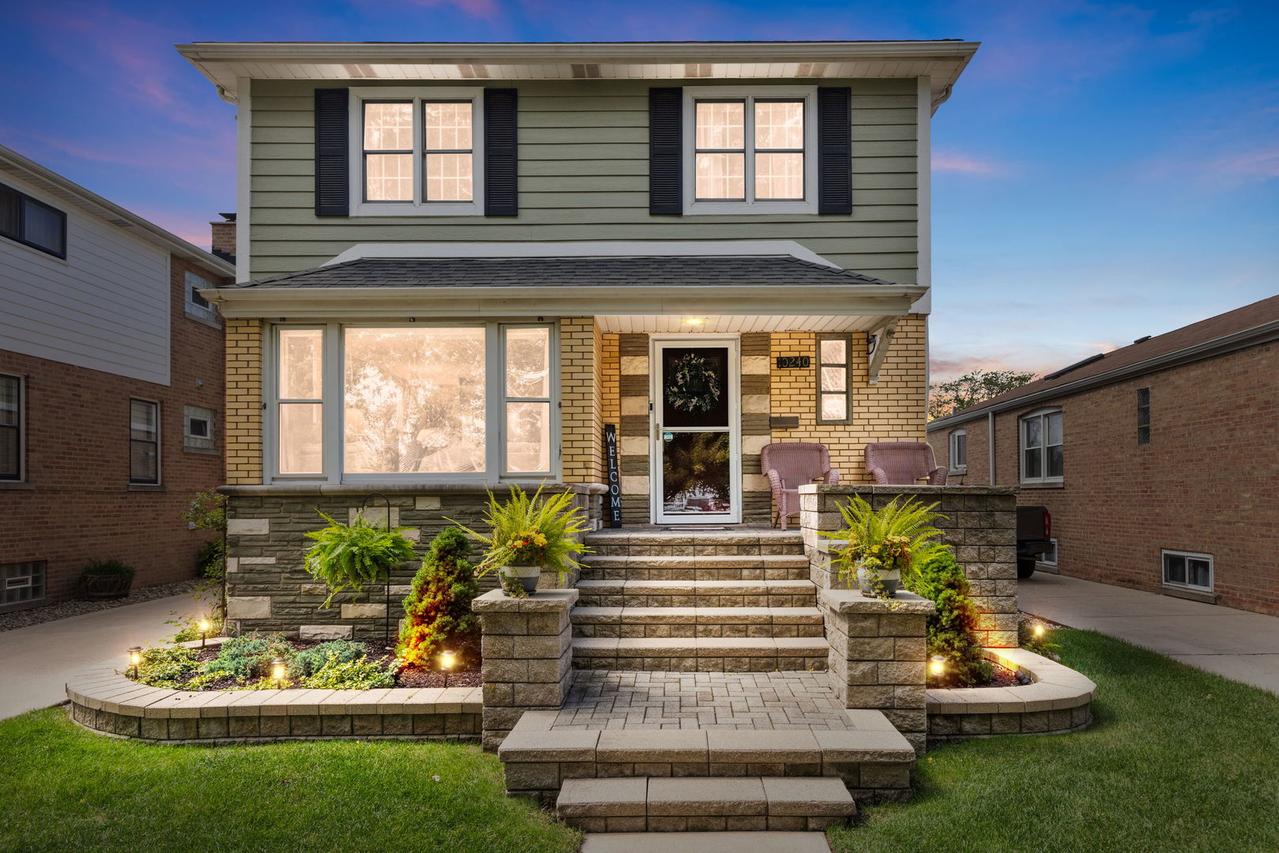 10240 S Whipple St., Chicago, IL 60655