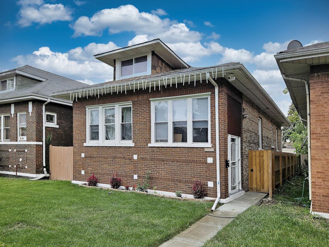 1346 N Monitor Ave., Chicago, IL 60651