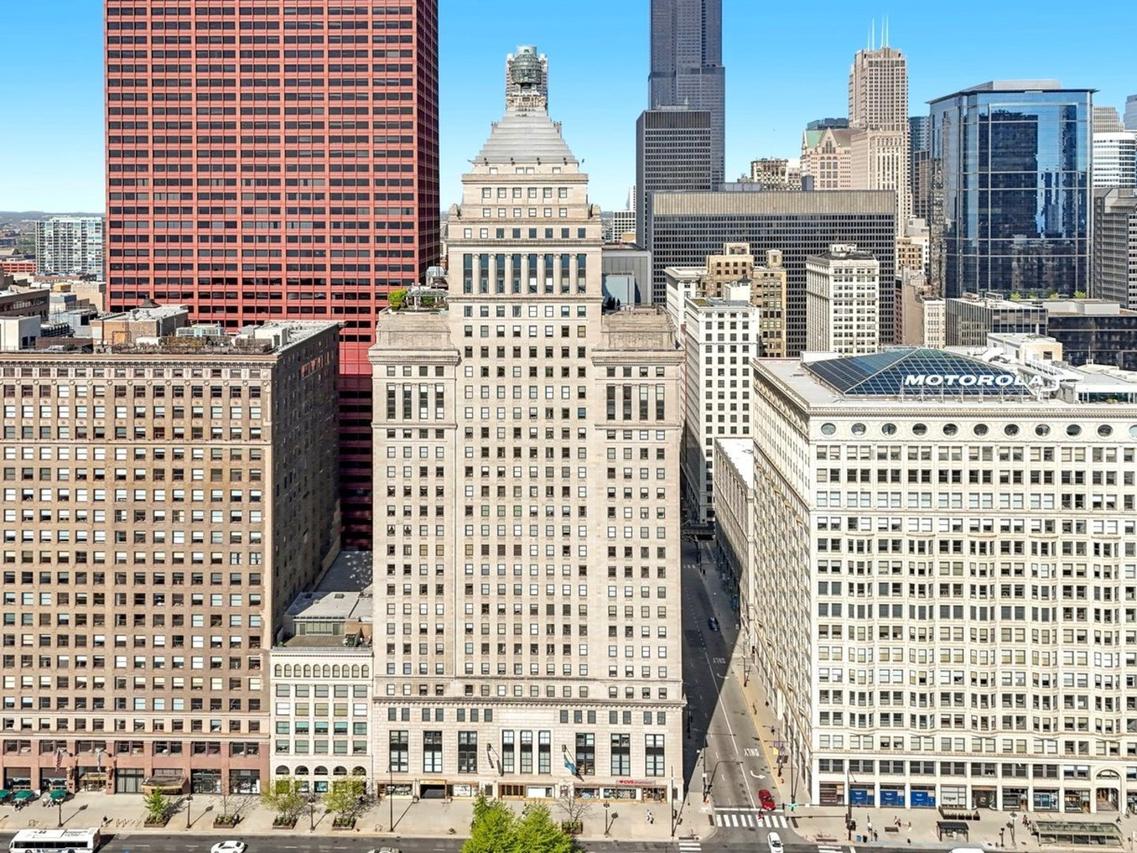 310 S Michigan Ave. #702, Chicago, IL 60604