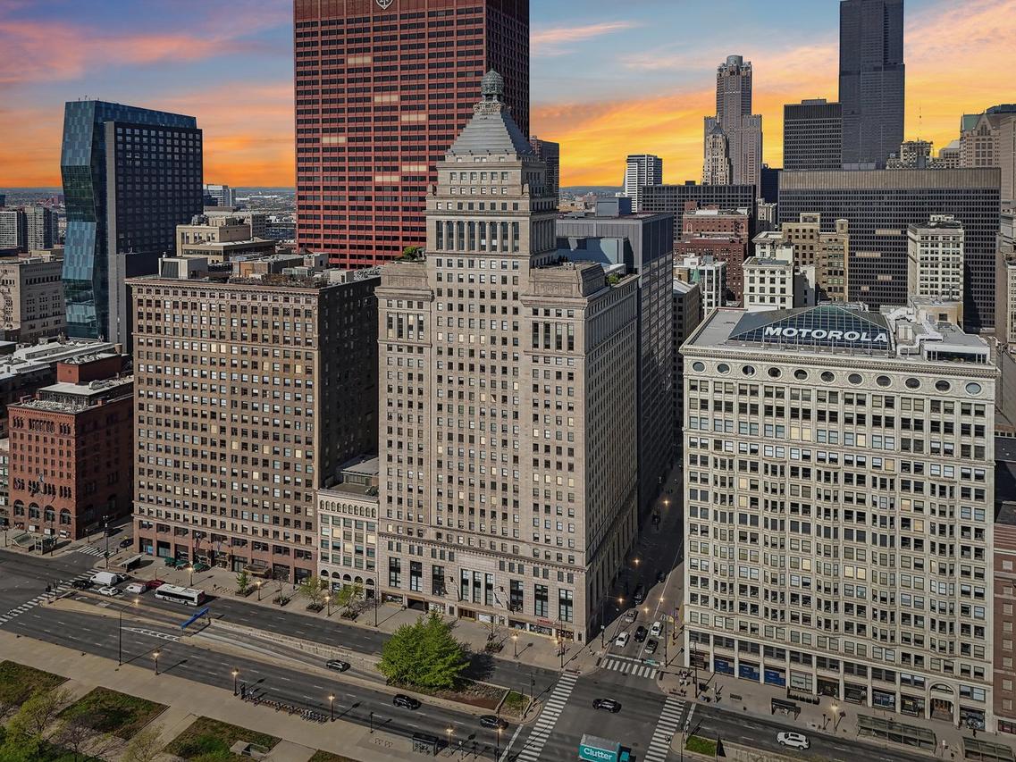 310 S Michigan Ave. #702, Chicago, IL 60604